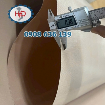 Băng tải máy ép keo